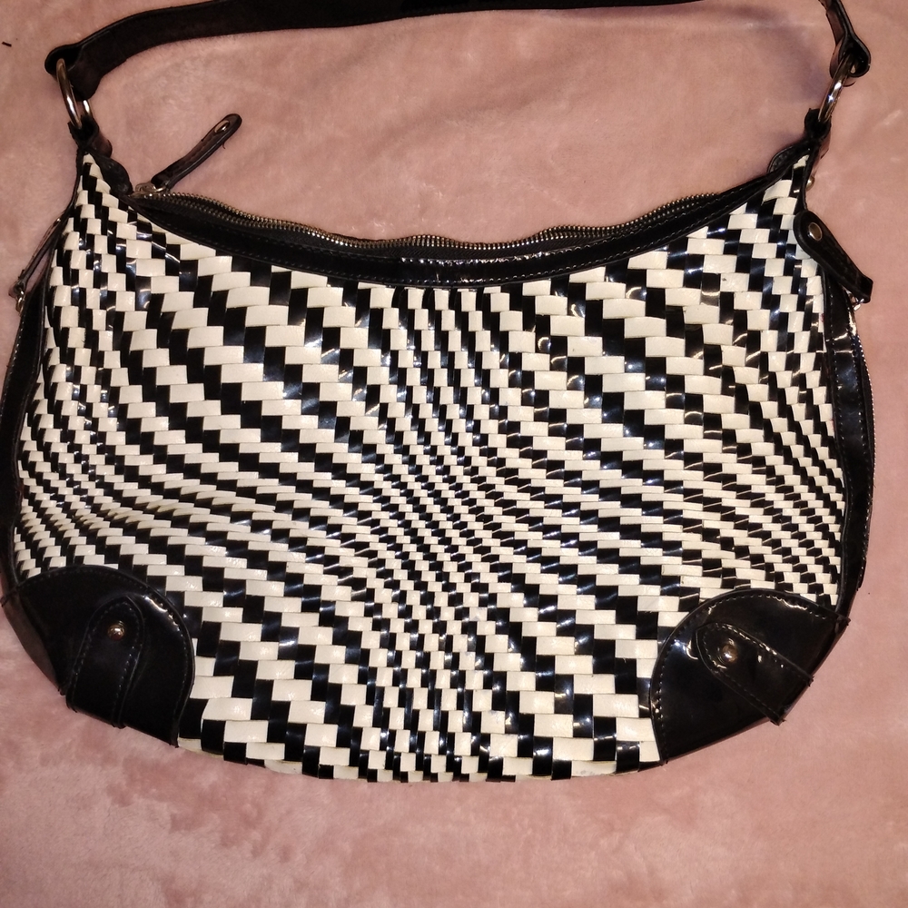 Black & White Woven Hobo Shoulder Bag - Women Obo
